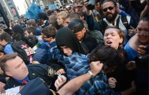  تظاهرات در خیابان های نیویورک در اعتراض به رفتار خشن پلیس