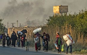 الهلال الاحمر: 80 ألف طفل سوري نزحوا نتيجة الهجوم التركي