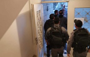 قوات الإحتلال تعتقل وزير شؤون القدس فادي الهدمي
