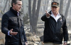 واکنش عجیب ترامپ به عملکرد فرماندار کالیفرنیا در مقابله با آتش‌سوزی 