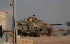 جيش تركيا يقصف مواقع الوحدات الكردية في شمال سوريا

