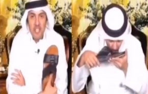 ناشط عماني يهاجم ابن زايد والسبب تقبيل الاحذية! 
