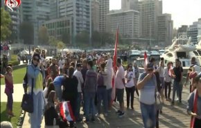 إستمرار التظاهرات ضد الأزمة المالية وأسعار الدولار في لبنان