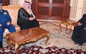 دیدار معاون وزیر دفاع سعودی با سلطان قابوس