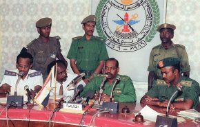 السودان... القضاء يصدر مذكرات اعتقال بحق قادة انقلاب 1989 