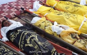 جنازة مهيبة لشهداء مجزرة عائلة أبو ملحوس في دير البلح