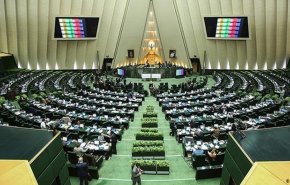 لجنة برلمانية تقرر حظر دخول الصحفيين الاميركيين الداعمين للحظر الى ايران 