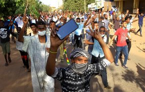 وفاة مواطن سوداني متأثرا بإصابته في مظاهرة الأحد
