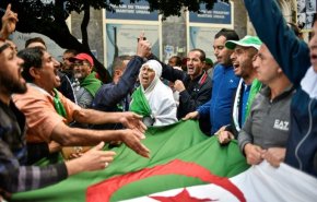 الحملة الانتخابية في الجزائر تشهد اضطرابات لليوم الثاني
