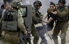 قوات الاحتلال تعتقل ٤ فلسطينيين في الضفة