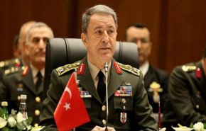 وزیر دفاع ترکیه: سامانه‌های اس-400 فعال می‌شوند
