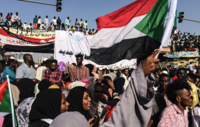 حكومة السودان تحظر 24 منظمة شبابية ونقابية وأهلية

