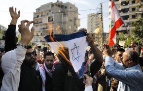 فیلم‌| سوزاندن پرچم آمریکا، رژیم صهیونیستی و تصاویر ترامپ در بیروت