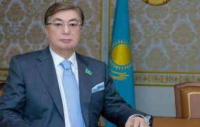 رئيس كازاخستان يؤكد على أهمية تنمية الشراكة الاستراتيجية مع الصين