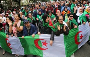 انطلاق أول محاكمة علنية لمسؤولين ورجال أعمال جزائريين