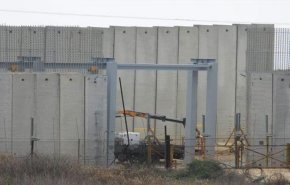 بوابة كهربائية إسرائيلية عند الحدود اللبنانية + صور