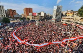 لقاء الاحزاب يستغرب تخلي الرئيس الحريري عن مسؤولياته 
