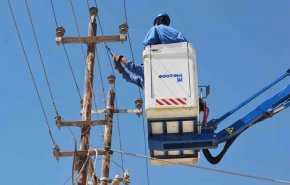 إنذار ’إسرائيلي’ ثالث بقطع الكهرباء عن الضفة والقدس