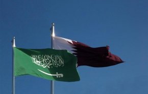فیلم| استقبال شاه سعودی از نخست‌وزیر قطر پیش از آغاز نشست شورای همکاری خلیج فارس در ریاض