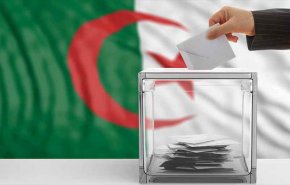 شاهد ماذا فعل الجزائريون الغاضبون بأوراق الانتخابات