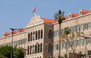 المناورات الحكومية في لبنان مستمرة فهل تؤجل الإستشارات النيابية؟