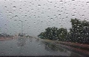 الداخلية الكويتية تدعو للحيطة والحذر نظرا لهطول الأمطار
