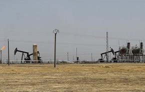 مصريون وسعوديون الى سوريا باشراف اميركي لسرقة النفط
