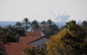 تل أبيب تأمر بوقف استخراج الغاز من حقل 