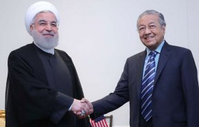 پایان سفر روحانی به مالزی با بدرقه ماهاتیر محمد/ رییس جمهوری فردا به ژاپن می رود