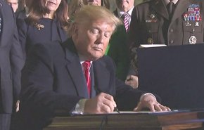 ترامپ بودجه دفاعی آمریکا را امضا کرد
