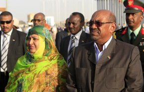 السودان.. تفاصيل جديدة بشأن التحقيق مع زوجة البشير