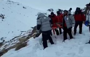 ویدئویی از لحظات سخت عملیات جستجو و نجات امدادگران در حادثه سقوط بهمن در توچال 
