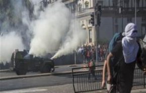 تشيلي: اشتباكات بين الشرطة ومحتجين في سانتياجو
