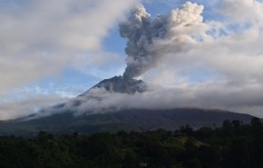 إندونيسيا.. إنفجار بركان 