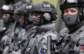 پلیس ضد تروریسم انگلیس 5 نفر را دستگیر کرد
