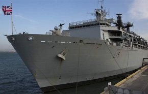 بريطانيا سترسل سفينتين حربيتين الى مضيق هرمز
