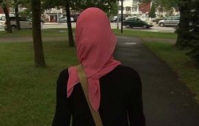 أمريكية تعتدي بوحشية على طالبة سعودية وتنزع حجابها
