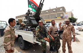 قائد ليبي يعلن وصول أسلحة متطورة مع القوة التركية الى ليبيا
