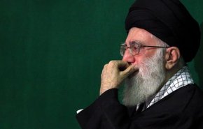 القائد يعزي بوفاة مواطنين في تشييع الشهيد سليماني والطائرة الاوكرانية