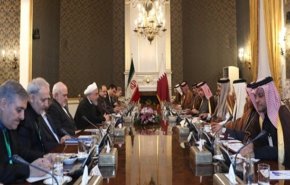 روحاني: تنمية العلاقات بين ايران وقطر مهم لشعبي البلدين