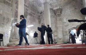 الاحتلال يقتحم ويفتش مصلى 'باب الرحمة' بالمسجد الأقصى 