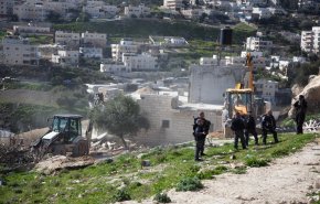 انهيارات أرضية وتشققات في القدس بسبب حفريات الاحتلال
