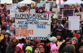 راهپیمایی زنان آمریکایی در واشنگتن علیه ترامپ