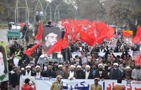 تظاهرات 'مرگ بر آمریکا' در اعتراض به سفر 'آلیس ولز' به پاکستان
