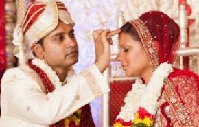 عروسان هنديان يلغيان حفل زفافهما لهذا السبب الطريف..