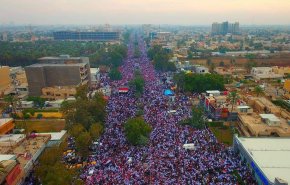 فیلم| پرچم اسرائیل و آمریکا زیر پای تظاهرات کنندگان عراقی