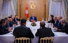 بدء اجتماعات التشاور حول تشكيل الحكومة في تونس
