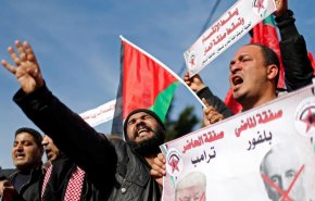 تظاهرات خشمگینانه مردم فلسطین در پی اعلام معامله ترامپ