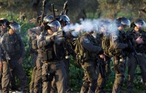 مواجهات عنيفة بين الفلسطينيين وقوات الاحتلال في القدس