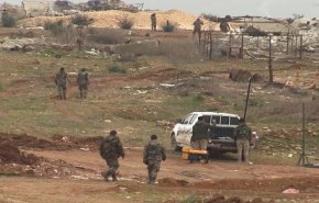 بالفيديو.. أقل من 7 كيلومترات تفصل الجيش السوري عن سراقب